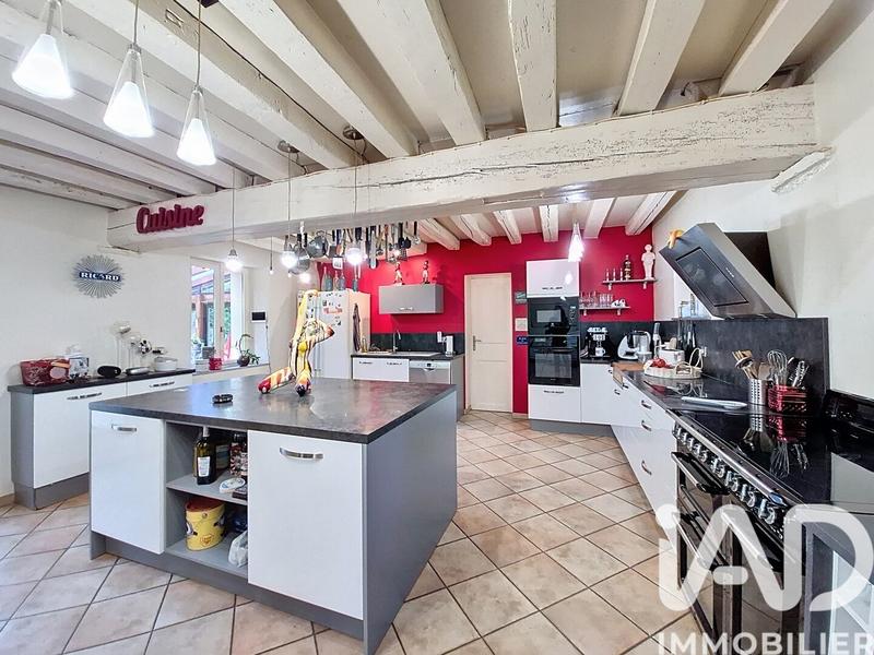 Maison - 186 m² - 7 pièces