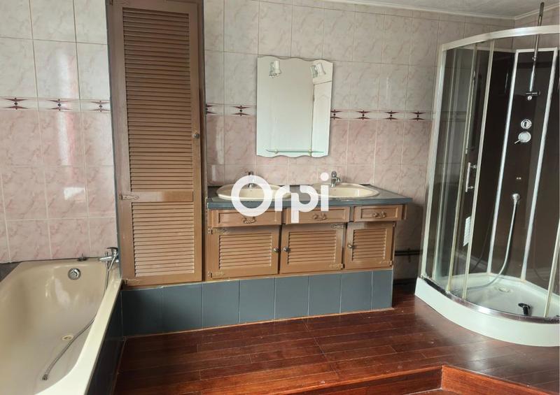 Maison - 93 m² - 4 pièces