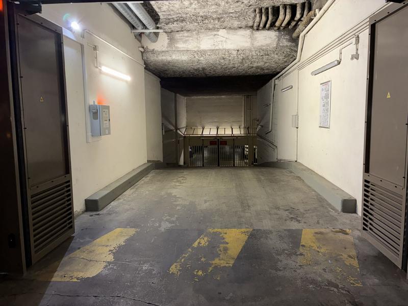 Parking / Garage - 10 m²