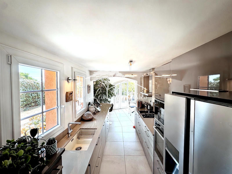 Maison - 185 m² - 7 pièces