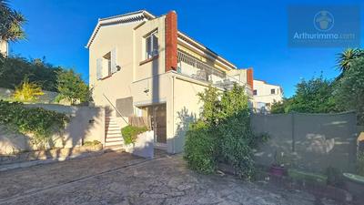 Maison - 138 m² - 5 pièces