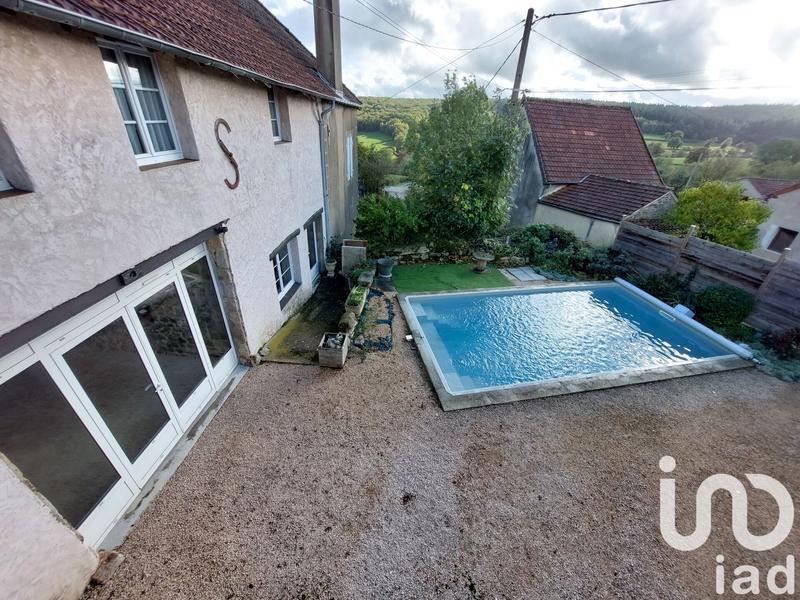 Maison - 214 m² - 8 pièces