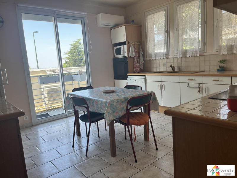 Maison - 249 m² - 9 pièces