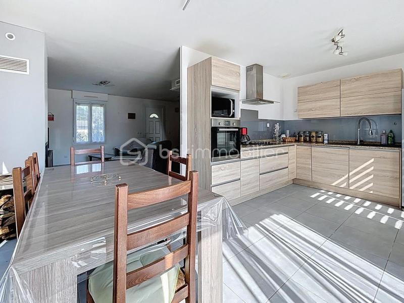 Maison traditionnelle - 112 m² - 5 pièces