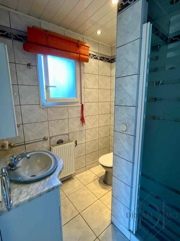 Maison - 205 m² - 5 pièces