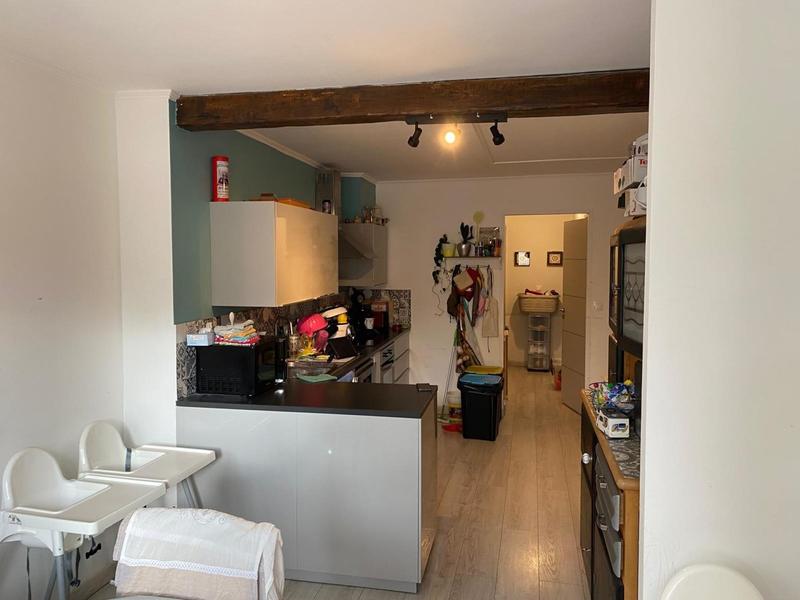 Appartement - 94 m² - 5 pièces