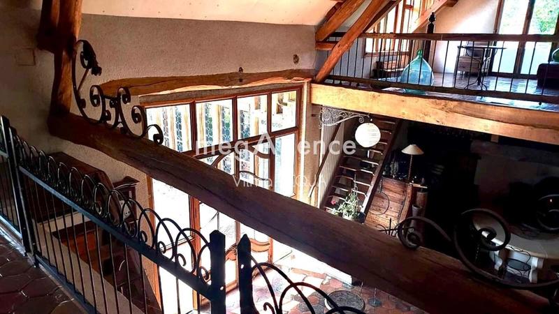 Maison ancienne - 310 m² - 8 pièces