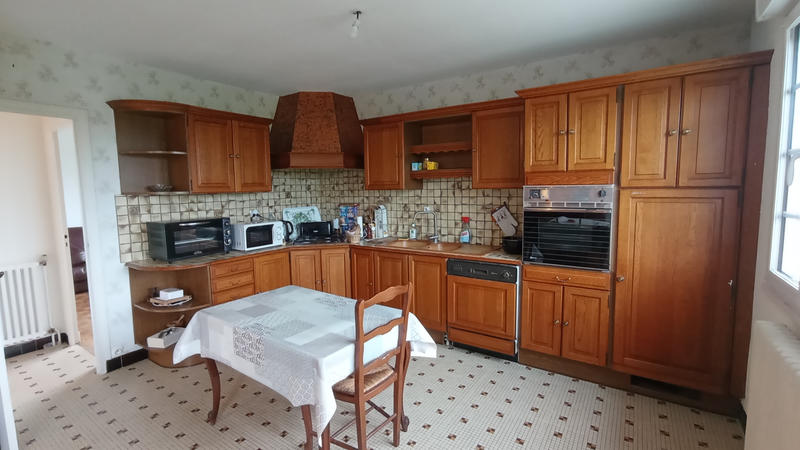 Maison - 121 m² - 6 pièces