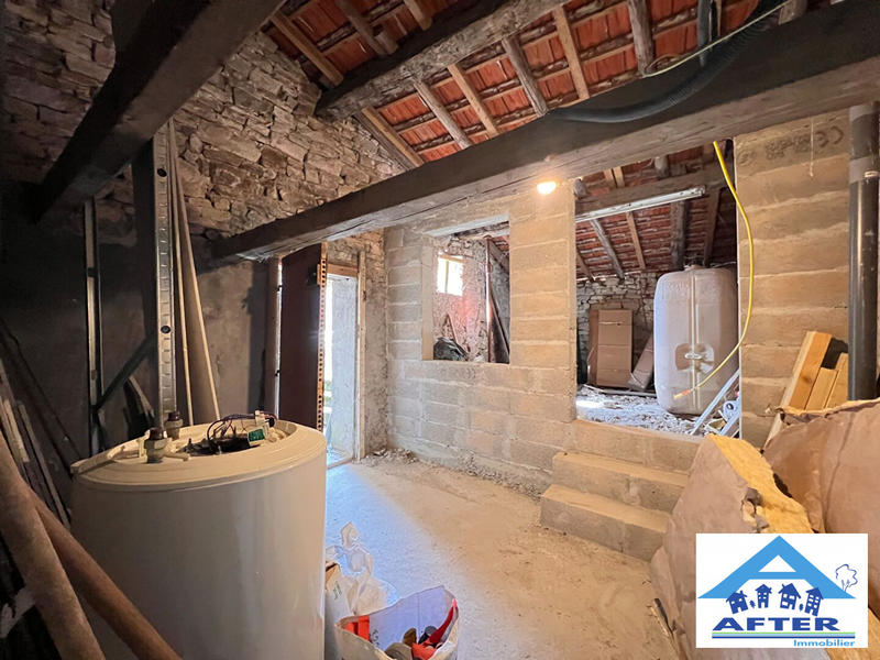 Maison - 98 m² - 5 pièces