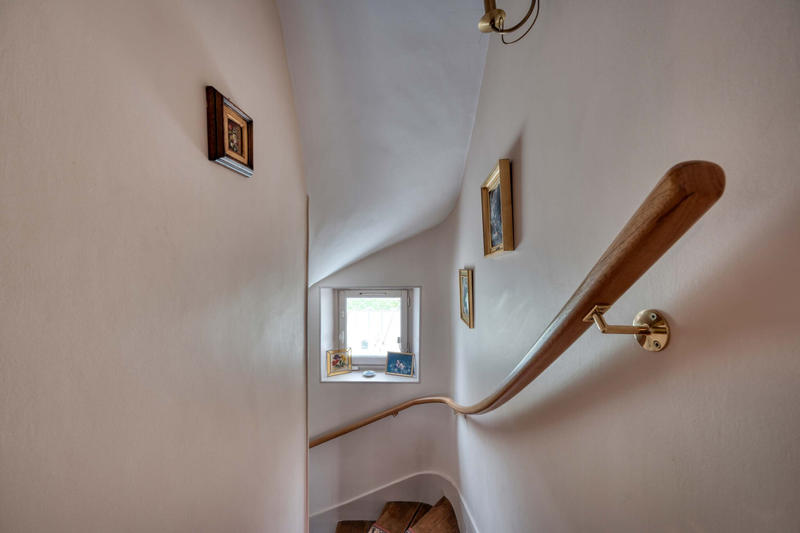 Maison - 220 m² - 7 pièces