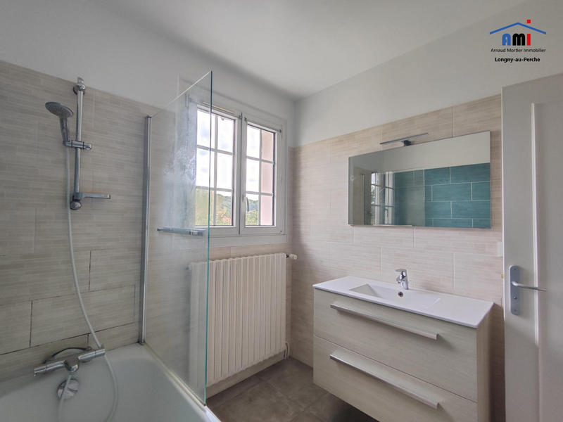 Maison - 165 m² - 9 pièces