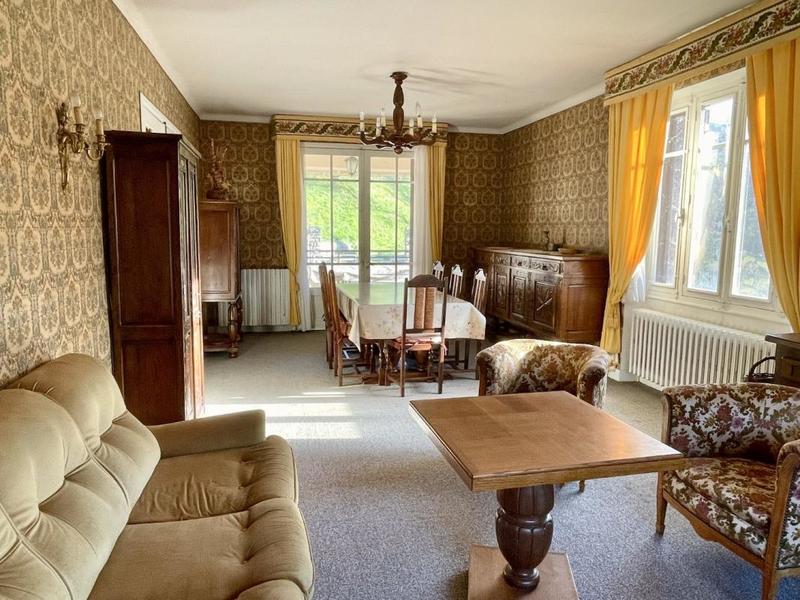 Maison de village - 212 m² - 8 pièces