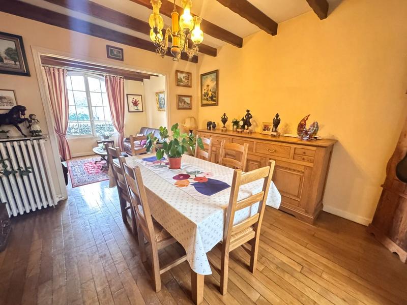 Maison - 162 m² - 7 pièces