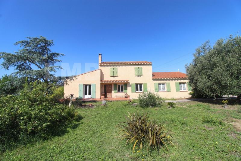 Maison - 217 m² - 6 pièces