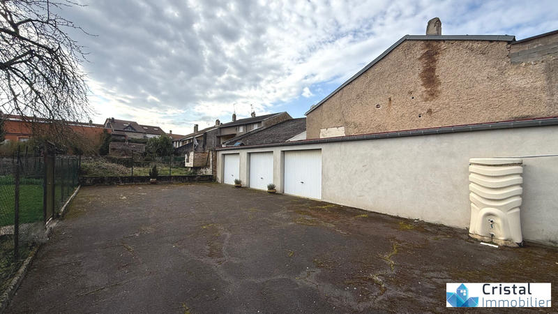 Parking / Garage - 100 m²