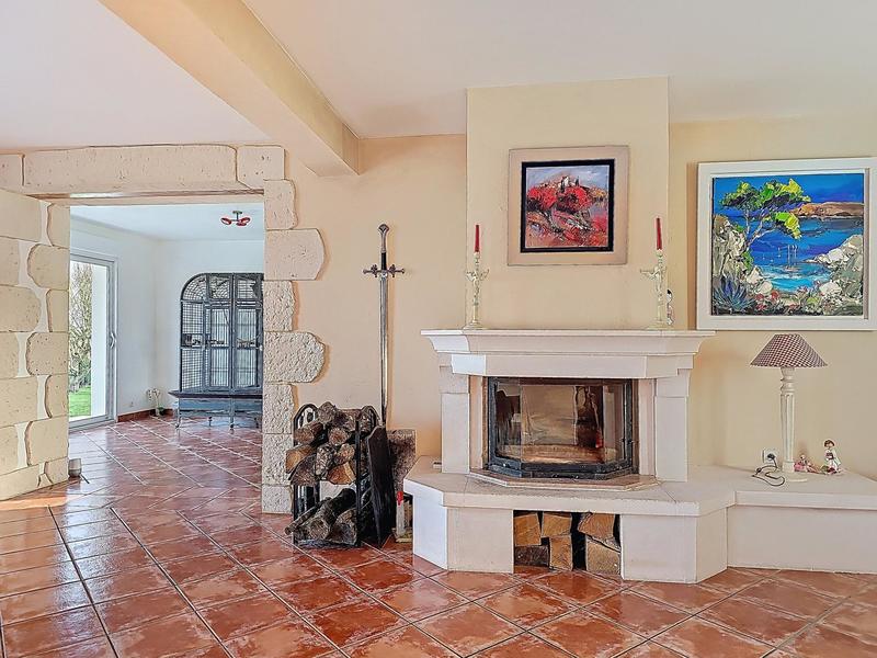 Maison - 200 m² - 7 pièces