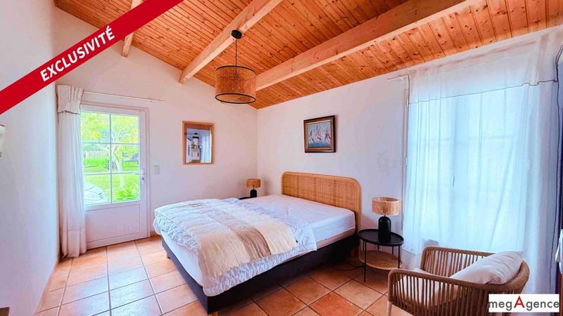 Maison traditionnelle - 140 m² - 9 pièces