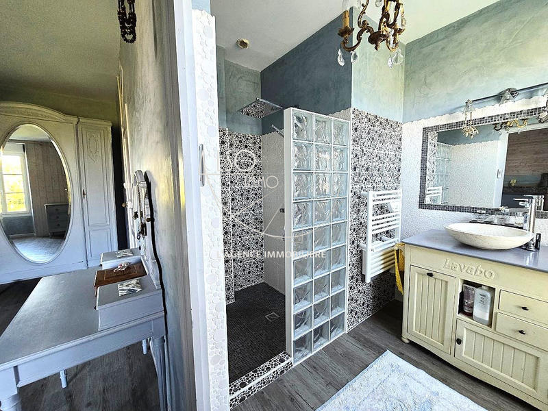 Maison ancienne - 204 m² - 7 pièces