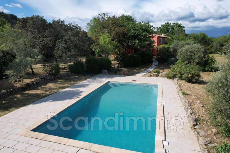 Villa - 195 m² - 7 pièces