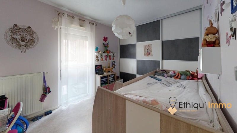 Appartement - 80 m² - 4 pièces