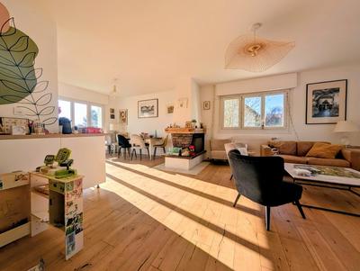 Maison - 157 m² - 7 pièces