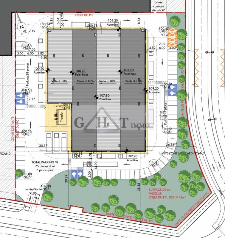 Entrepôt - 3 735 m²