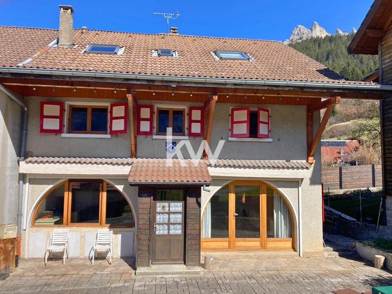 Maison ancienne - 165 m² - 9 pièces