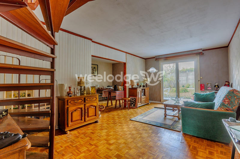 Maison - 97 m² - 6 pièces