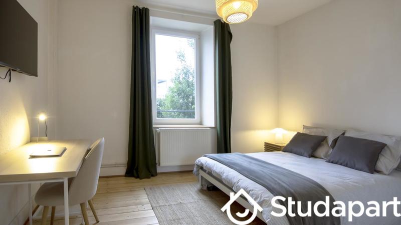 Chambre - 11 m² - 1 pièce