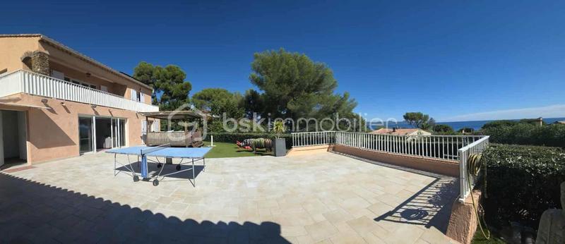 Propriété - 173 m² - 7 pièces