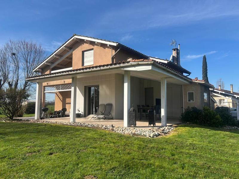 Propriété - 131 m² - 5 pièces