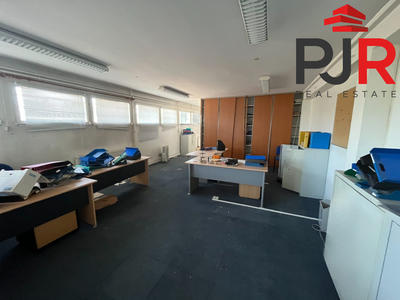 Local d'activités - 2 150 m²