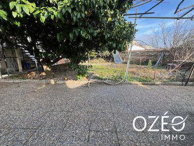 Maison - 230 m² - 6 pièces