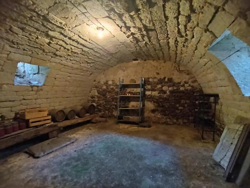 Maison - 184 m² - 9 pièces