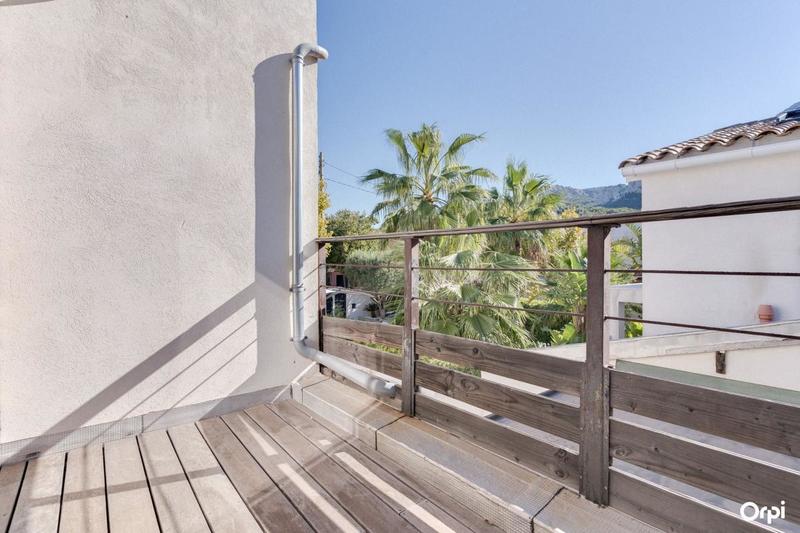 Maison - 107 m² - 5 pièces