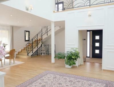 Maison - 310 m² - 9 pièces