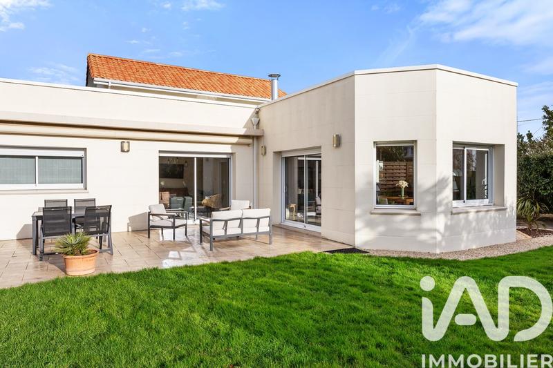 Maison - 193 m² - 7 pièces
