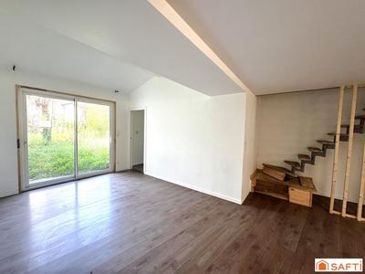 Maison - 94 m² - 4 pièces