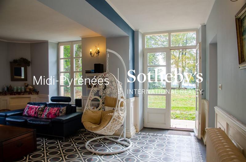 Maison de maîtres - 510 m² - 20 pièces