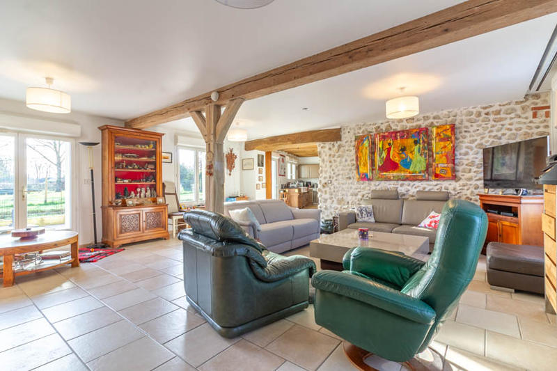 Maison - 196 m² - 7 pièces