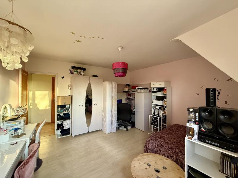 Maison - 200 m² - 6 pièces