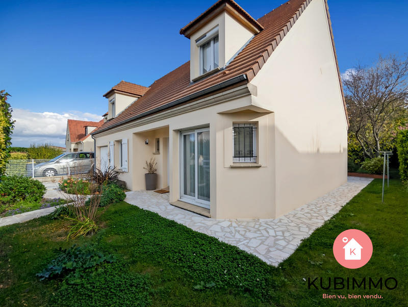 Maison traditionnelle - 121 m² - 6 pièces