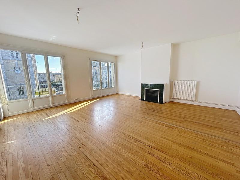 Appartement - 82 m² - 3 pièces