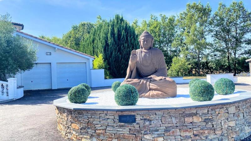 Propriété - 245 m² - 7 pièces