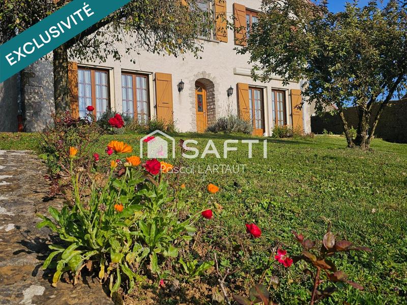 Maison - 230 m² - 5 pièces