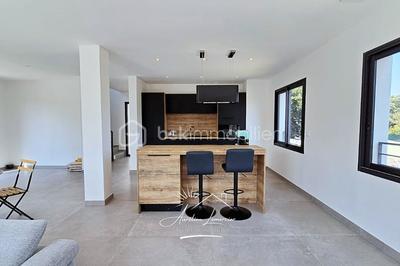 Villa - 147 m² - 5 pièces