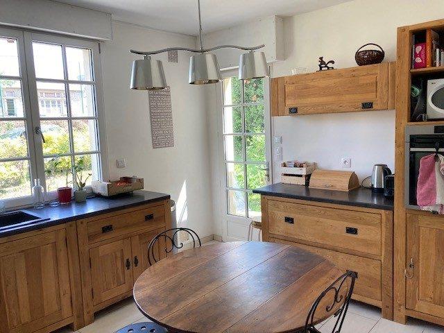 Maison - 170 m² - 8 pièces