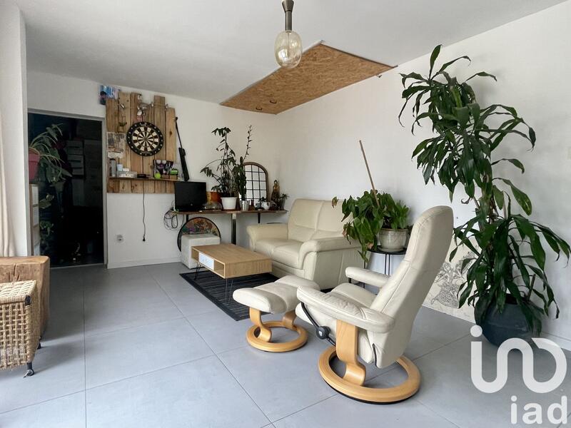 Maison - 209 m² - 8 pièces