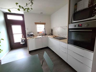 Maison - 98 m² - 5 pièces