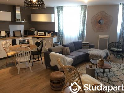 Chambre - 14 m² - 1 pièce